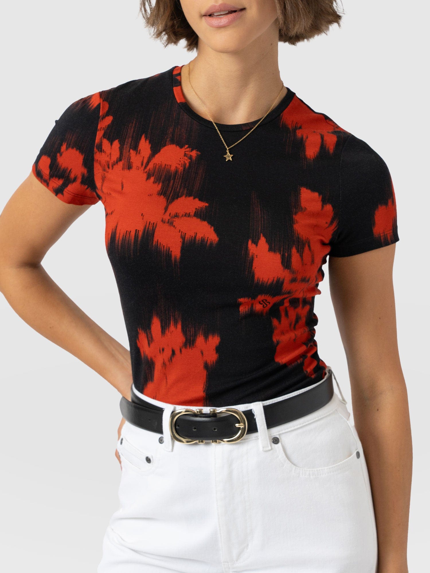 Austen Crew Neck Tee Short Sleeve - Orange Fade Floral - Women's T-shirts | Saint + Sofia® USA